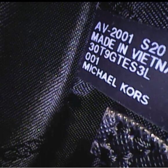 Michael Kors Prism Satchel With Matching wallet Black Saffiano Leather - Picture 16 of 16